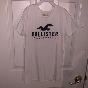 hollister tshirt